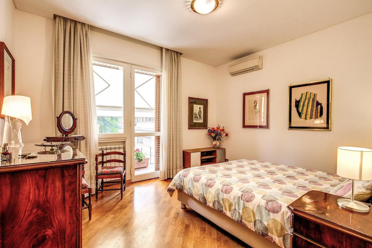 Terrazza Piccolomini: Elegant Apartment Stunning View Over Rome/St Peter'S Dome 外观 照片