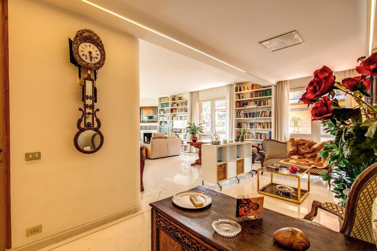 Terrazza Piccolomini: Elegant Apartment Stunning View Over Rome/St Peter'S Dome 外观 照片