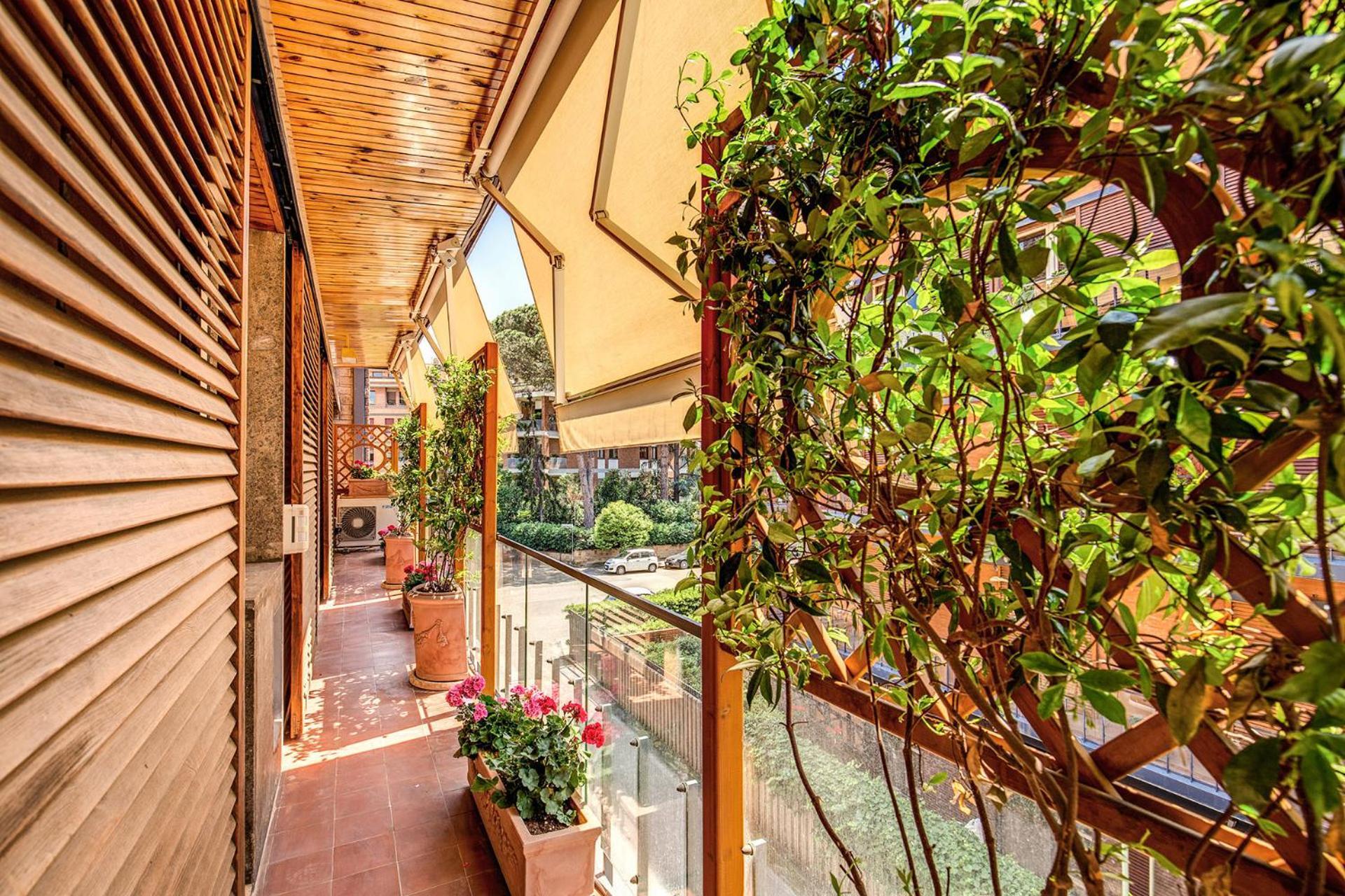 Terrazza Piccolomini: Elegant Apartment Stunning View Over Rome/St Peter'S Dome 外观 照片